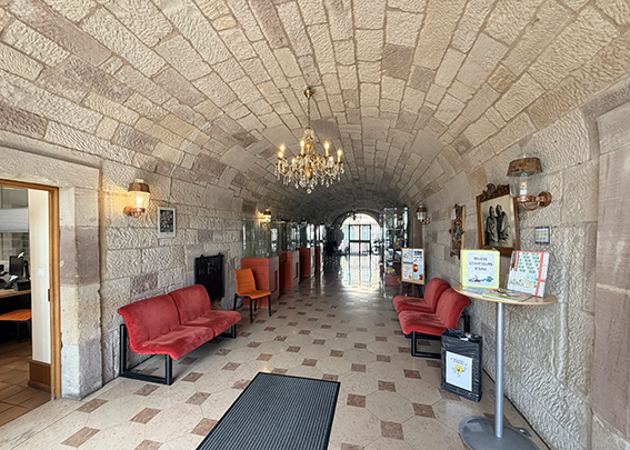 mairie-entrée mairie-entrée